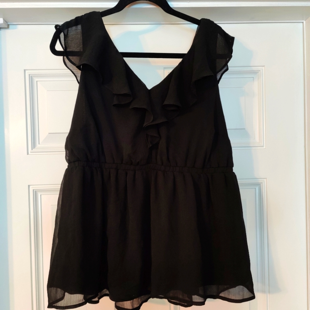 Torrid sleeveless top size 0